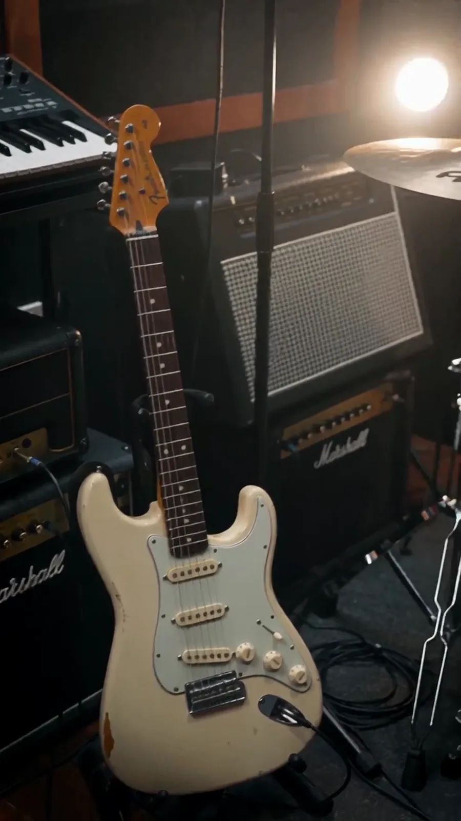 Story Rewrite — Make Him Play the Guitar · Eingabevideo · 编辑前视频